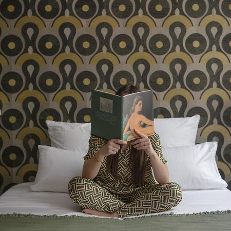 Mihotel Sala Лион Экстерьер фото