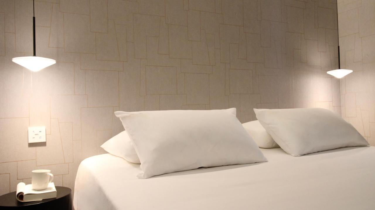 Mihotel Sala Лион Экстерьер фото