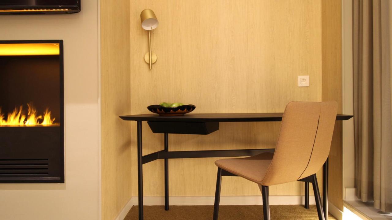 Mihotel Sala Лион Экстерьер фото