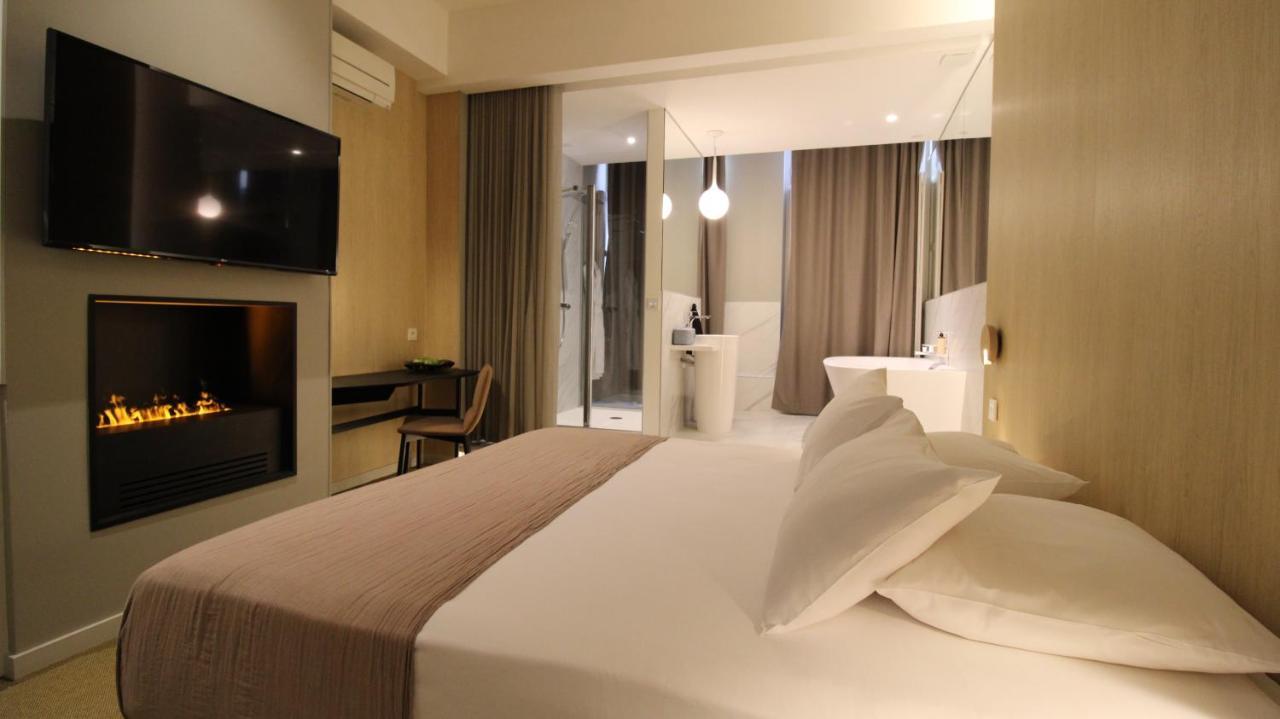 Mihotel Sala Лион Экстерьер фото
