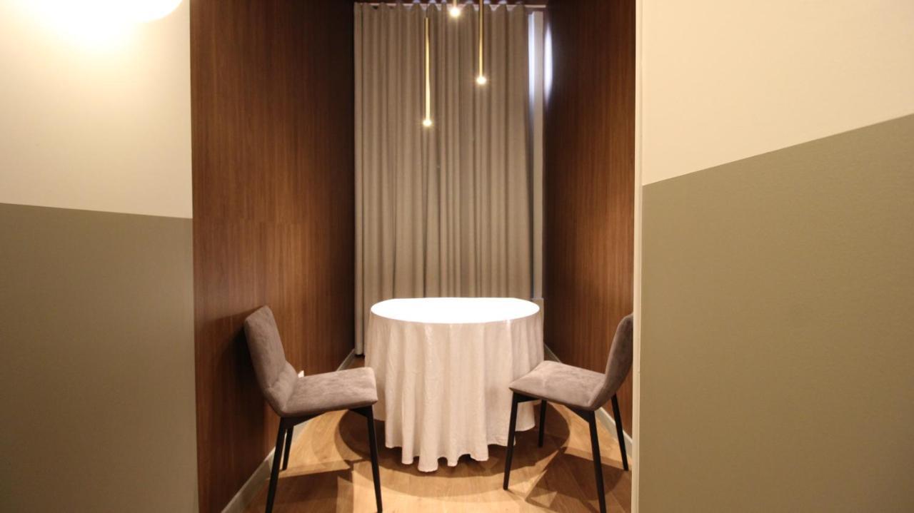 Mihotel Sala Лион Экстерьер фото