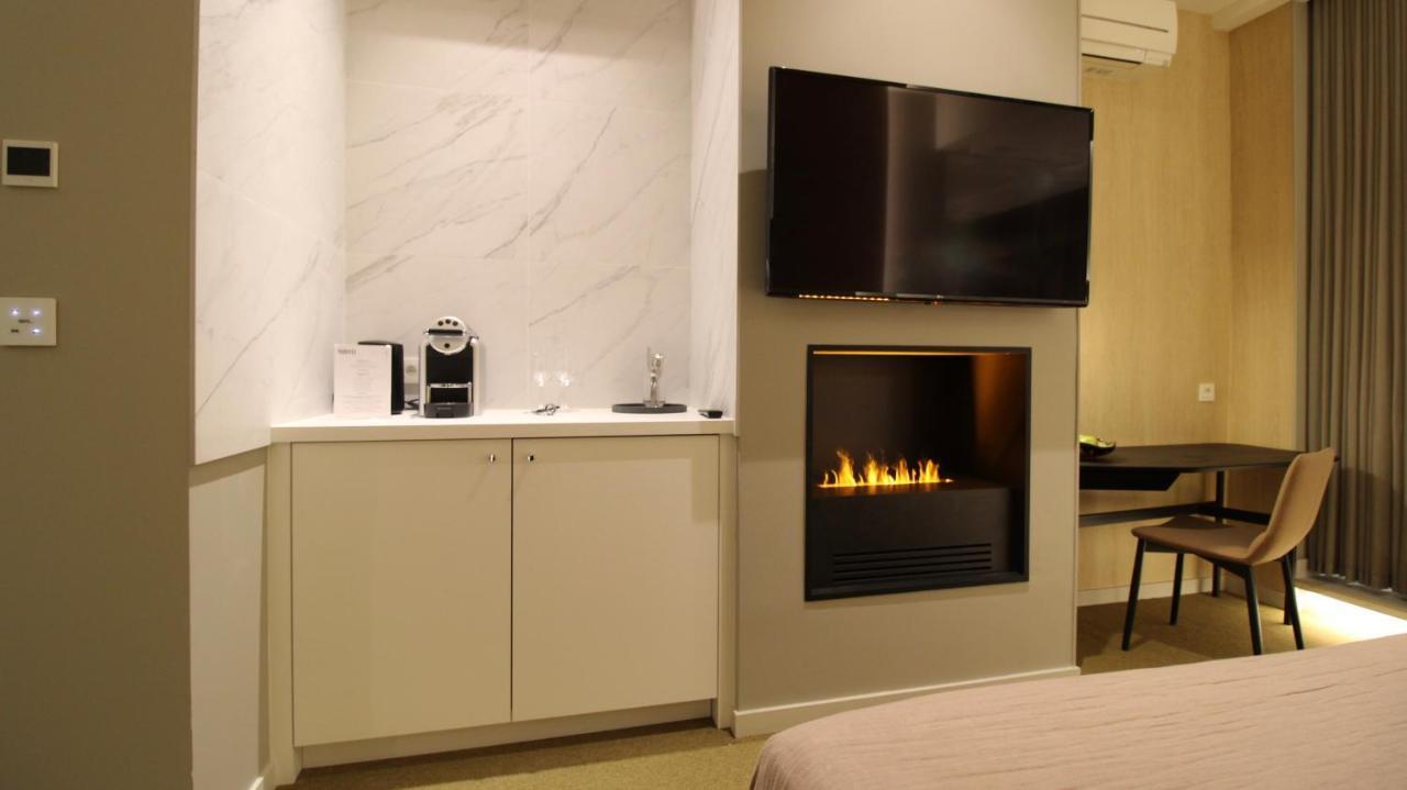 Mihotel Sala Лион Экстерьер фото