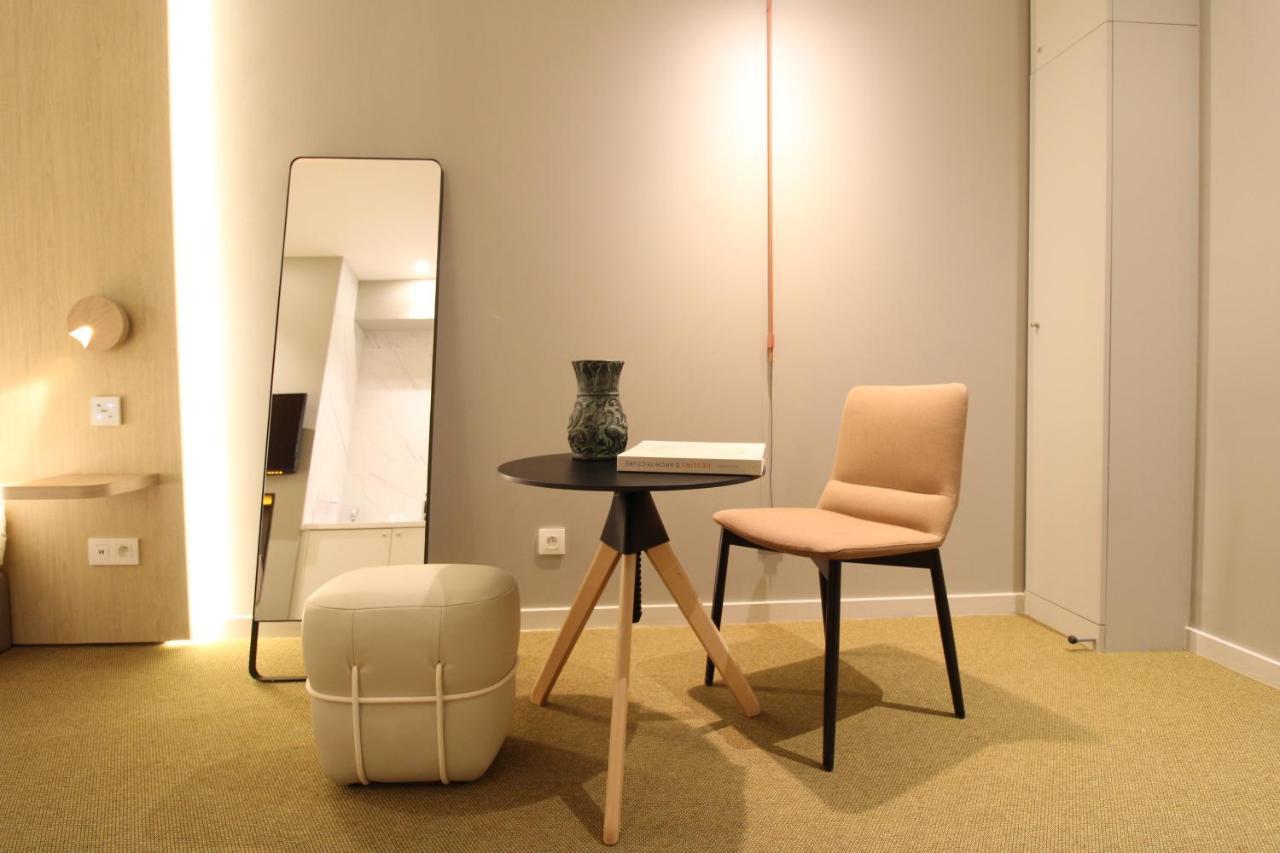 Mihotel Sala Лион Экстерьер фото