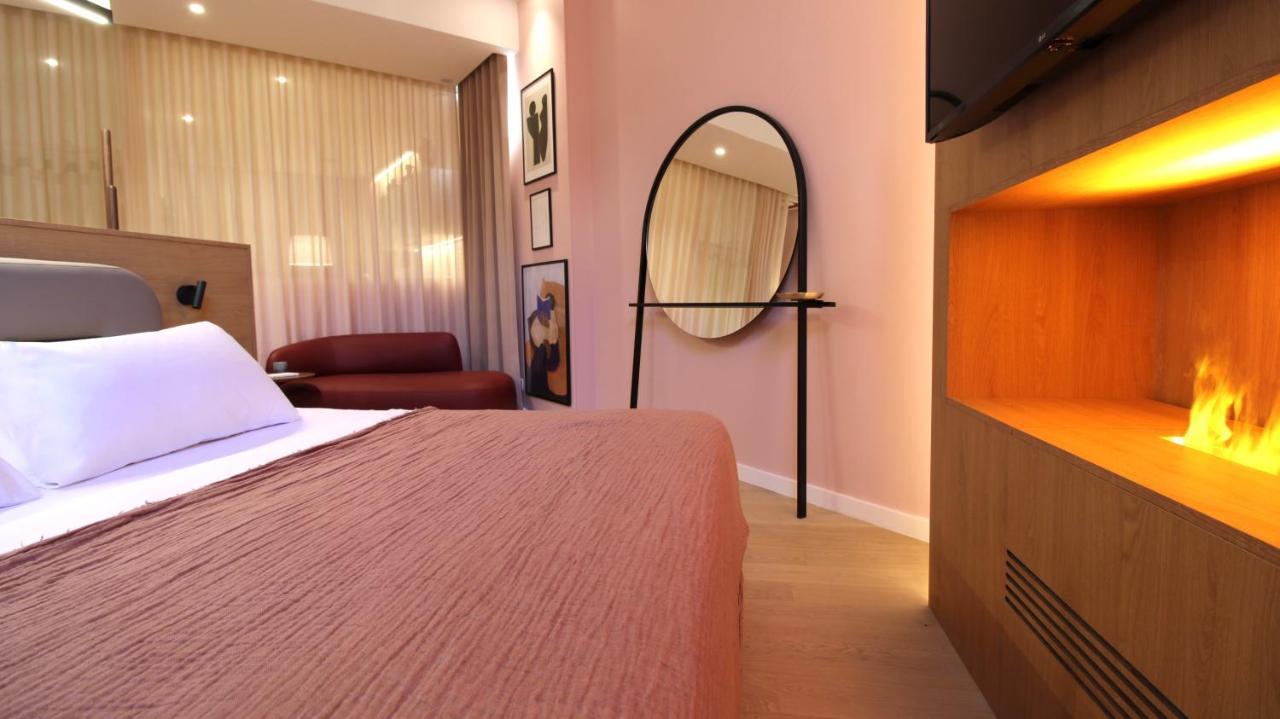 Mihotel Sala Лион Экстерьер фото