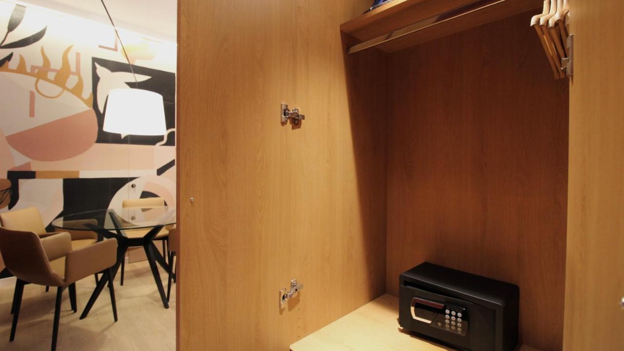 Mihotel Sala Лион Экстерьер фото