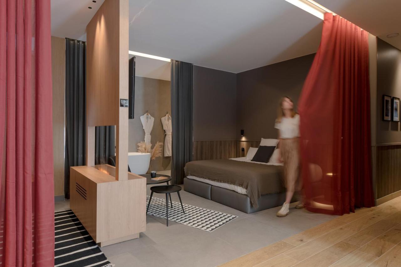 Mihotel Sala Лион Экстерьер фото