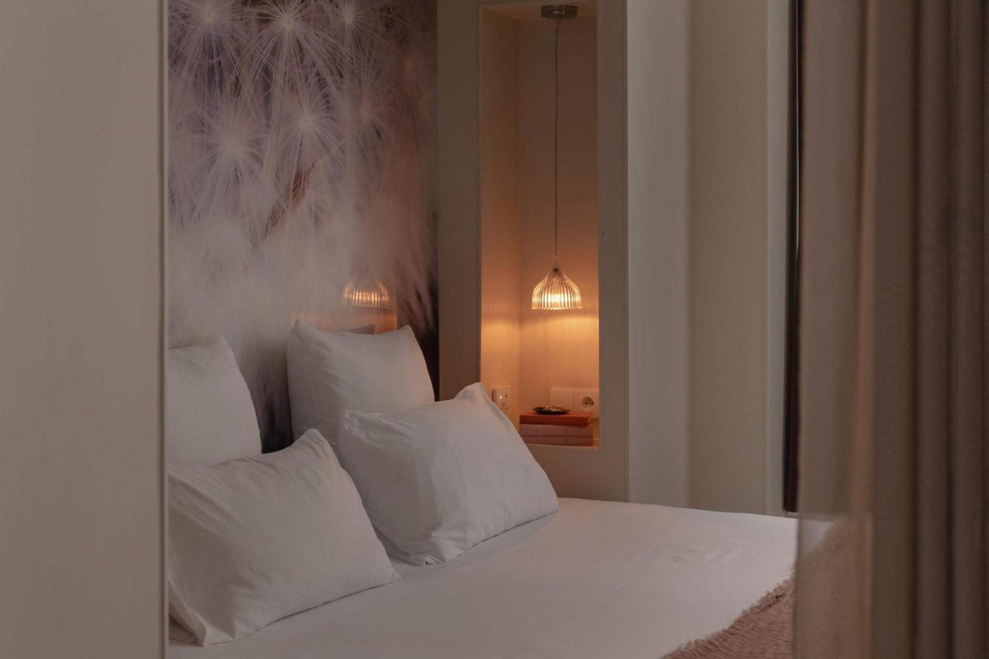 Mihotel Sala Лион Экстерьер фото